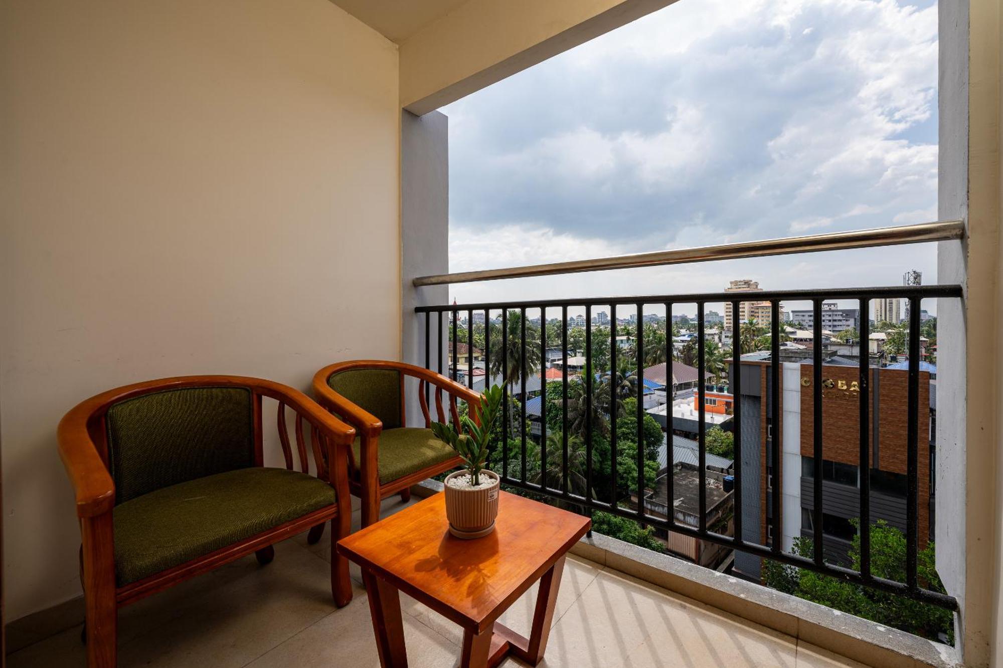 Cj Grande By Jesway Hotels & Resorts Kochi المظهر الخارجي الصورة